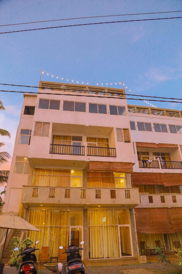 ホテル Cozy Cocos ウェリガマ エクステリア 写真